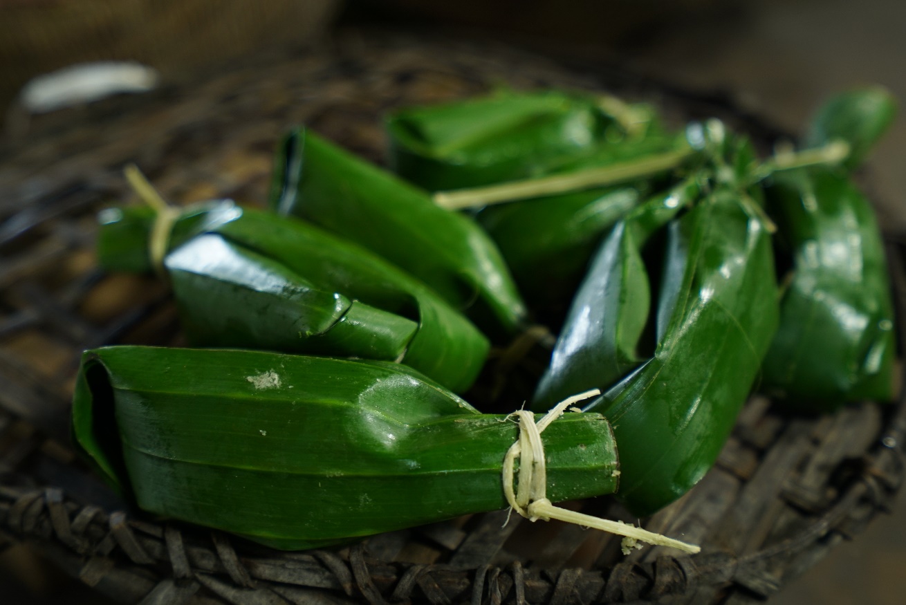 Bánh uôi - đặc sản của người Mường Bánh uôi - đặc sản của người Mường