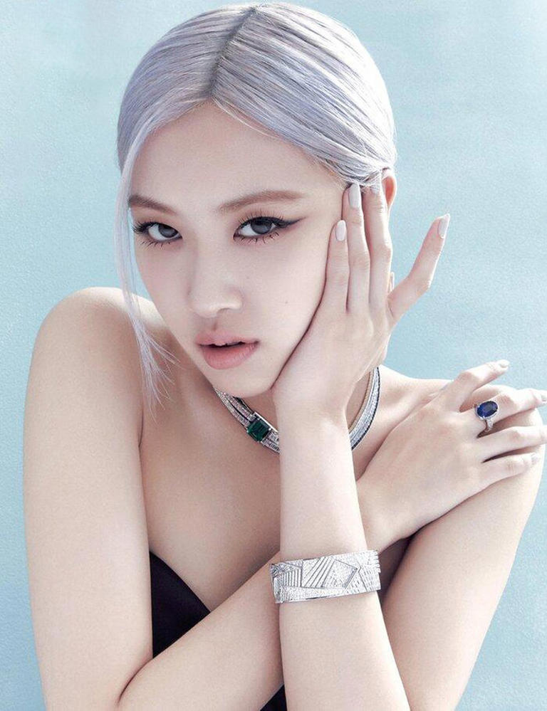 Làn da đẹp giúp Rosé lọt top Mỹ nhân châu Á. Làn da đẹp giúp Rosé lọt top Mỹ nhân châu Á.