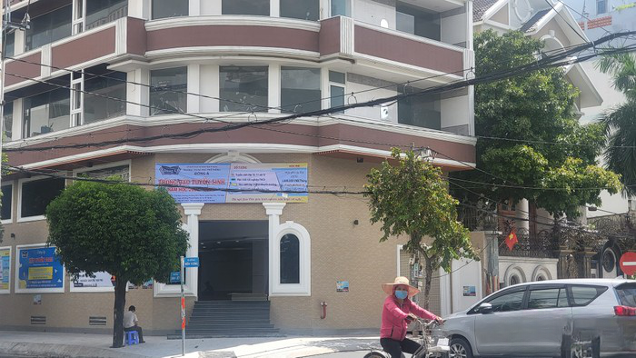 Trường THPT Đông Á tuyển sinh tại cơ sở 1 tại số 173, 173A và 173B đường Hiền Vương, phường Phú Thạnh, quận Tân Phú, TP.HCM. Trường THPT Đông Á tuyển sinh tại cơ sở 1 tại số 173, 173A và 173B đường Hiền Vương, phường Phú Thạnh, quận Tân Phú, TP.HCM.