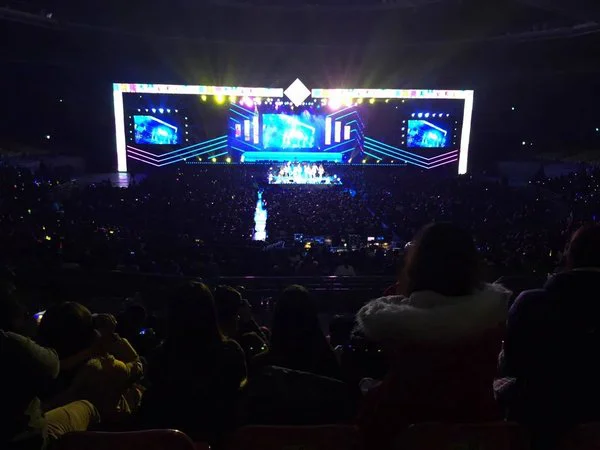 Lovelyz đã bị fan phản đối, tạo một “biển đen im lặng” vào năm 2015. Lovelyz đã bị fan phản đối, tạo một “biển đen im lặng” vào năm 2015.