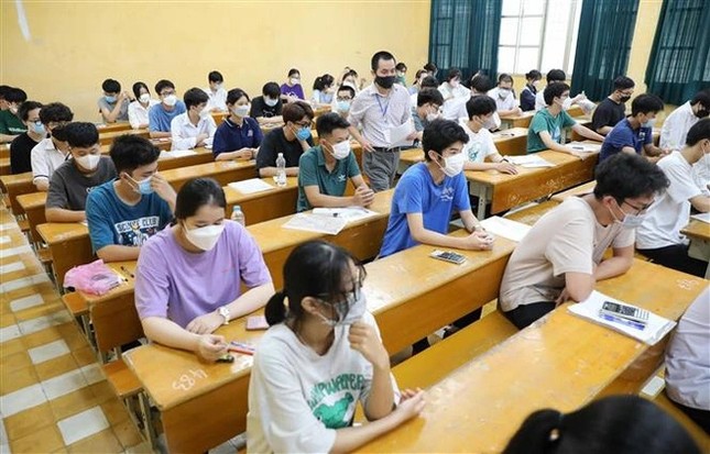 Thí sinh tham dự kỳ thi đánh giá tư duy của Đại học Bách khoa Hà Nội Thí sinh tham dự kỳ thi đánh giá tư duy của Đại học Bách khoa Hà Nội