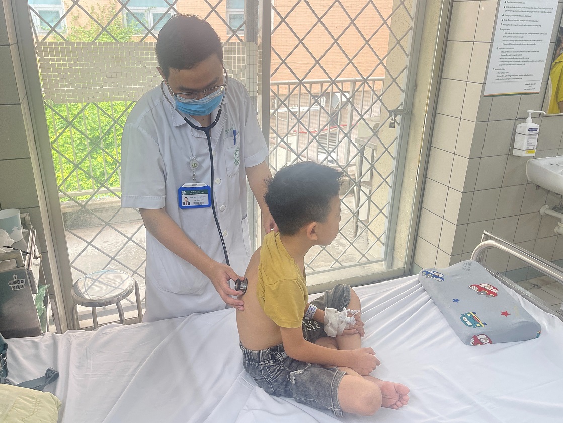 Tình hình bé trai hiện tại Tình hình bé trai hiện tại