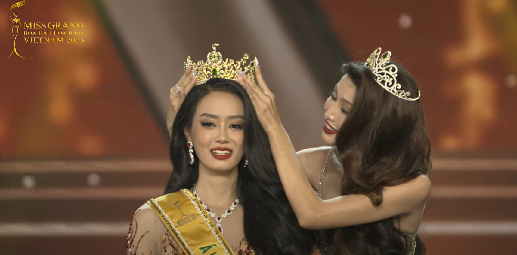 Sau 2 lần lỡ hẹn Miss World, người đẹp sinh năm 2002 ghi danh tại Miss Grand Vietnam 2023 Sau 2 lần lỡ hẹn Miss World, người đẹp sinh năm 2002 ghi danh tại Miss Grand Vietnam 2023