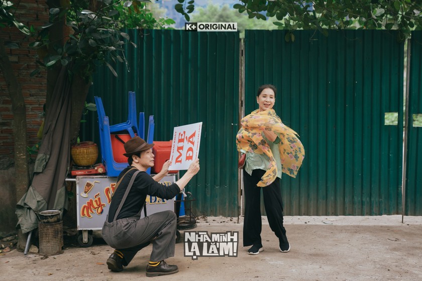Bà Lệ dẫu có hơi “thô lỗ” nhưng lại cưng chiều con cháu Bà Lệ dẫu có hơi “thô lỗ” nhưng lại cưng chiều con cháu