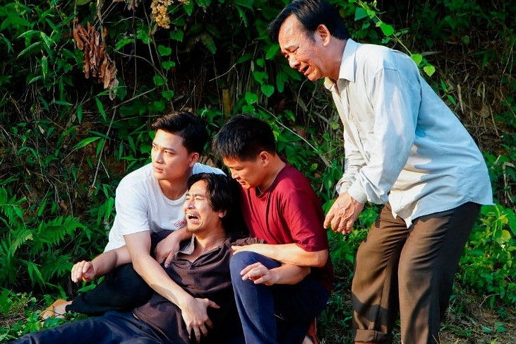 'Chạm vào hạnh phúc' - Xem để thấy chính mình 'Chạm vào hạnh phúc' - Xem để thấy chính mình