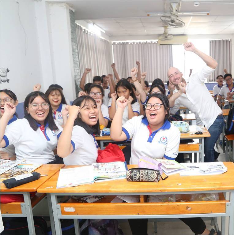 Đại học hay cao đẳng, mỗi con đường lại có một ưu điểm riêng. Đại học hay cao đẳng, mỗi con đường lại có một ưu điểm riêng.
