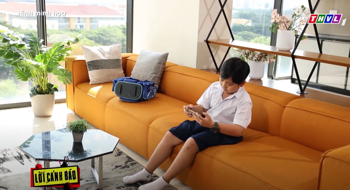 Trẻ mắc bệnh TIC do tiếp xúc với màn hình điện tử quá nhiều Trẻ mắc bệnh do tiếp xúc với màn hình điện tử quá nhiều