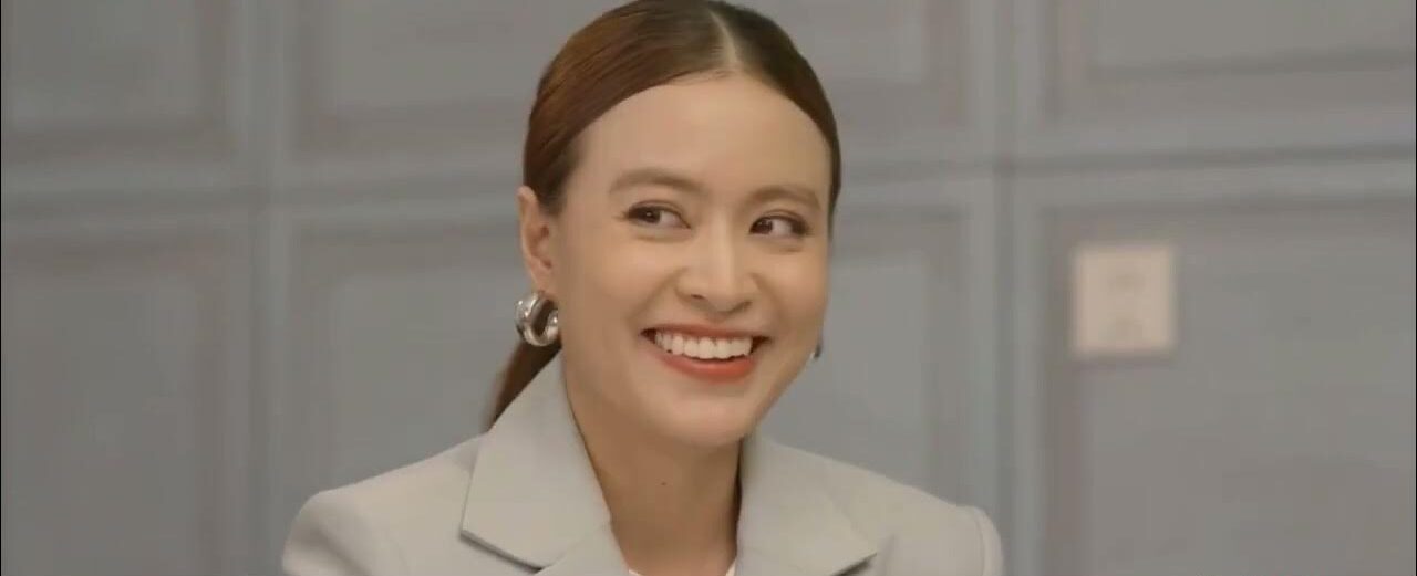Hoàng Thùy Linh trở lại sóng phim giờ vàng VTV sau 4 năm Hoàng Thùy Linh trở lại sóng phim giờ vàng VTV sau 4 năm