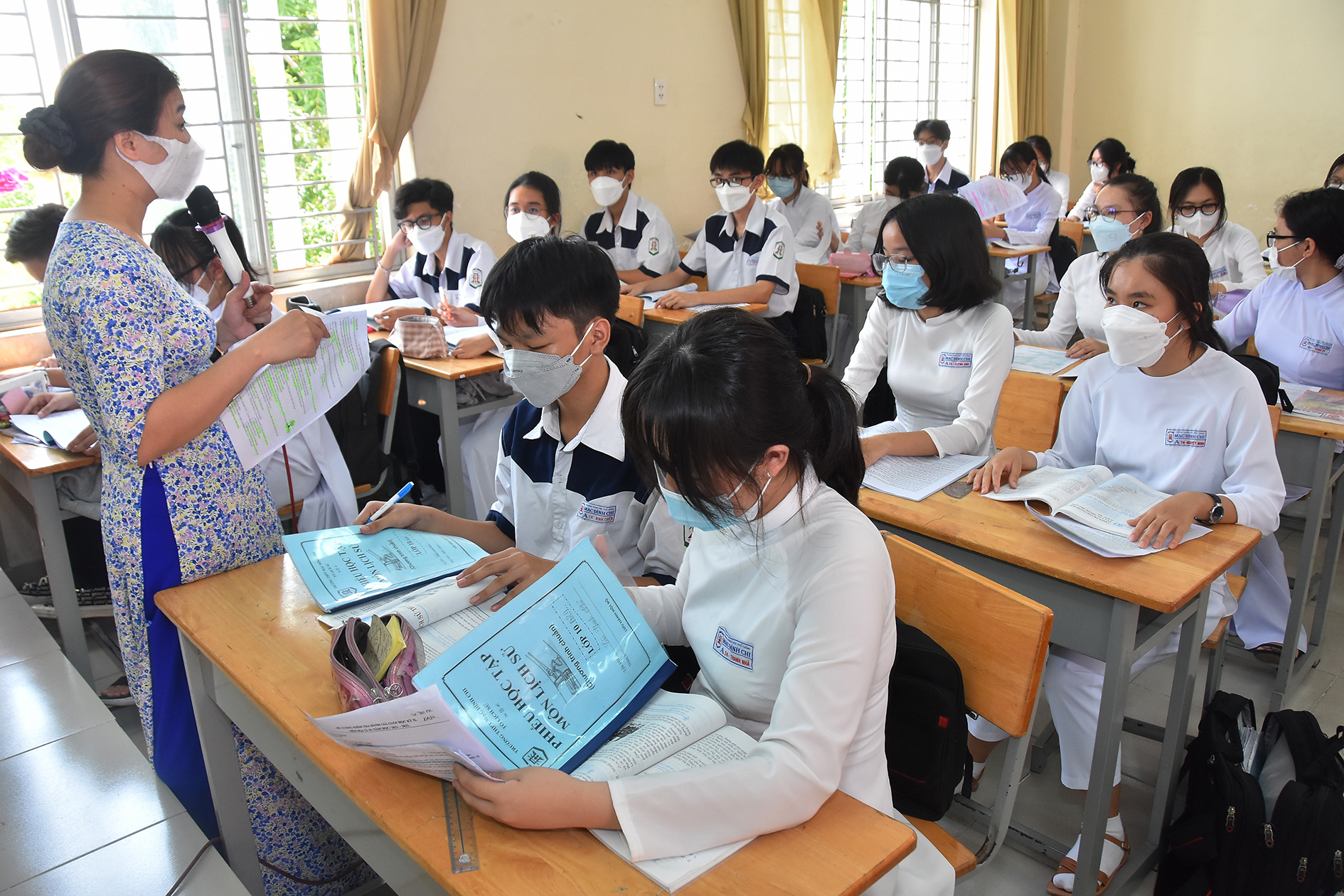 Giáo viên lo sợ nếu Lịch sử là môn bắt buộc dẫn đến tình trạng học sinh đổ xô học xã hội Giáo viên lo sợ nếu Lịch sử là môn bắt buộc dẫn đến tình trạng học sinh đổ xô học xã hội