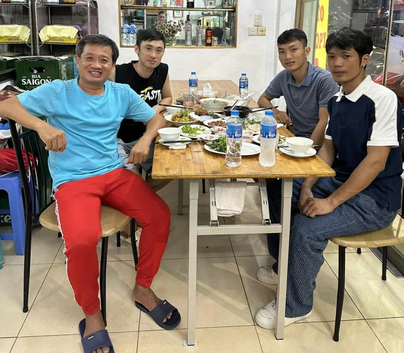 Hình ảnh ông Đoàn Ngọc Hải và Nguyễn Đăng Văn gặp nhau Hình ảnh ông Đoàn Ngọc Hải và Nguyễn Đăng Văn gặp nhau