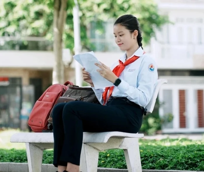 Nữ Chủ tịch "Quốc hội trẻ em" cho rằng cần có giải pháp giúp trẻ em trang bị kỹ năng sống, tự bảo vệ, biết bảo vệ bản thân. Nữ Chủ tịch "Quốc hội trẻ em" cho rằng cần có giải pháp giúp trẻ em trang bị kỹ năng sống, tự bảo vệ, biết bảo vệ bản thân.