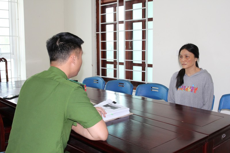 Cơ quan Cảnh sát điều tra lấy lời khai đối tượng Đào Thị Mộng Thường.