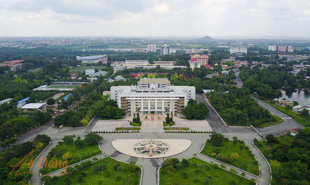 2 trường ĐH Quốc gia Tp. Hồ Chí Minh, ĐH Quốc gia Hà Nội có 4 ngành học được cộng 20 điểm. 2 trường ĐH Quốc gia Tp. Hồ Chí Minh, ĐH Quốc gia Hà Nội có 4 ngành học được cộng 20 điểm.