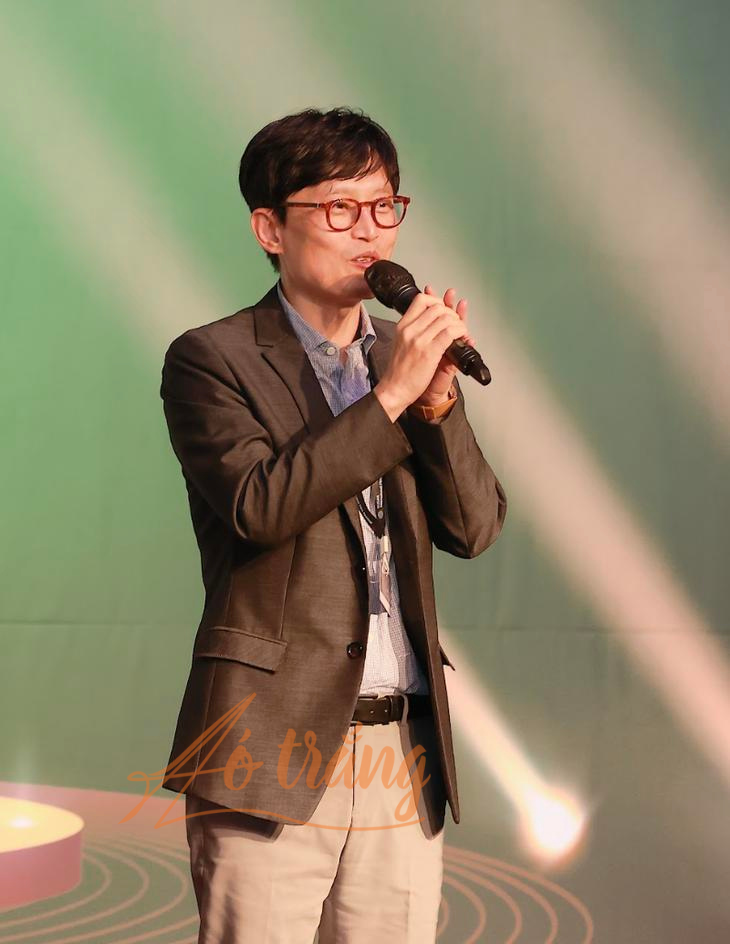 Ông Nam Dong Chul, giám đốc lâm thời Liên hoan phim Busan, đánh giá Vietnam Night và HIFF là bước quan trọng để thúc đẩy hợp tác và giao lưu điện ảnh giữa Hàn Quốc và Việt Nam.
