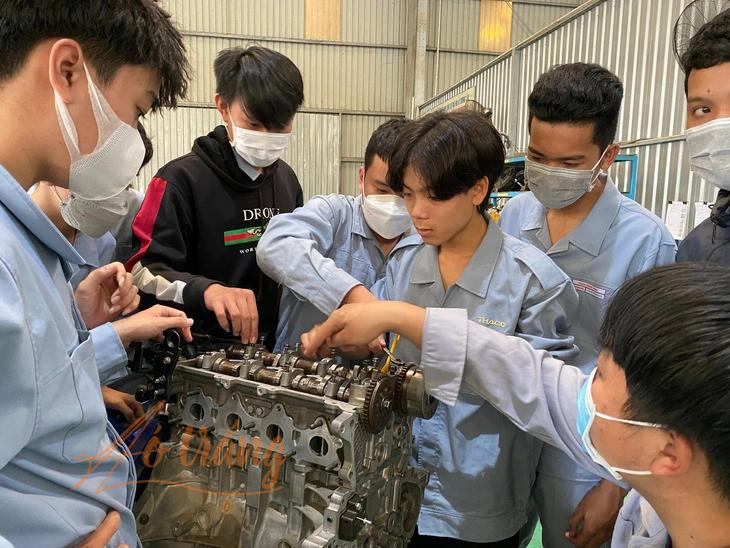 Học sinh sau khi học hết cấp 2 được phân luồng vào học nghề tại THACO Chu Lai