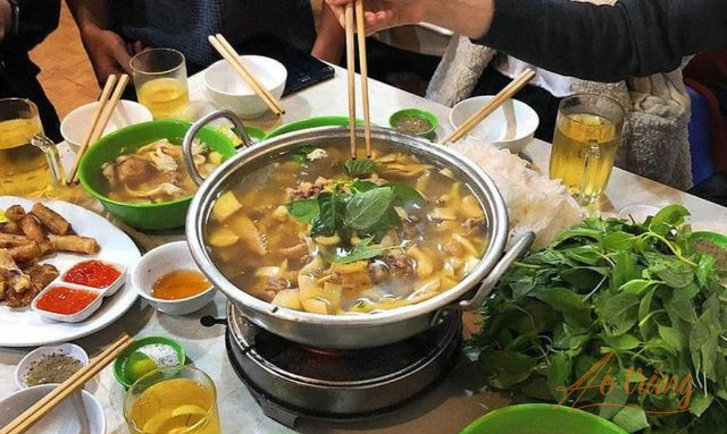 Bộ Y tế đề nghị cơ quan chức năng tỉnh Bắc Kạn tạm thời đình chỉ quán ăn trên để điều tra nguyên nhân Bộ Y tế đề nghị cơ quan chức năng tỉnh Bắc Kạn tạm thời đình chỉ quán ăn trên để điều tra nguyên nhân