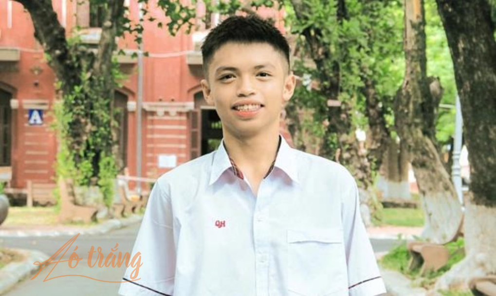 Minh Triết đã giúp Quốc học Huế lập kỷ lục ngôi trường có nhiều học sinh lọt vào Chung kết năm Đường lên đỉnh Olympia nhất Minh Triết đã giúp Quốc học Huế lập kỷ lục ngôi trường có nhiều học sinh lọt vào Chung kết năm Đường lên đỉnh Olympia nhất