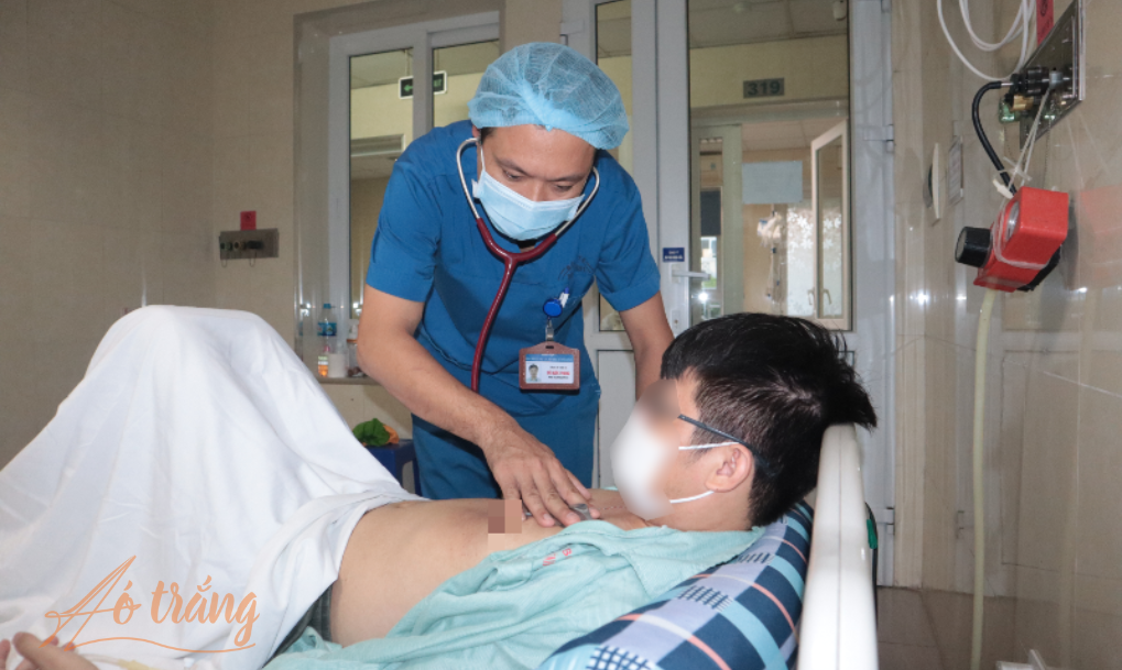 Bệnh nhân đang được cấp cứu tại Bệnh viện E sau khi tham gia giải chạy Bệnh nhân đang được cấp cứu tại Bệnh viện E sau khi tham gia giải chạy