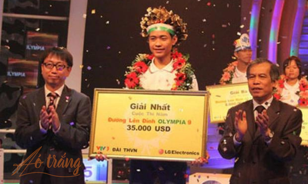 Hồ Ngọc Hân lọt vào Chung kết Olympia năm thứ 9 và xuất sắc giành vòng nguyệt quế chung cuộc Hồ Ngọc Hân lọt vào Chung kết Olympia năm thứ 9 và xuất sắc giành vòng nguyệt quế chung cuộc