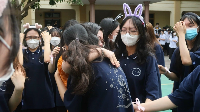 Trường thường xuyên xây dựng các hoạt động ngoại khoá bổ ích cho học sinh Trường thường xuyên xây dựng các hoạt động ngoại khoá bổ ích cho học sinh