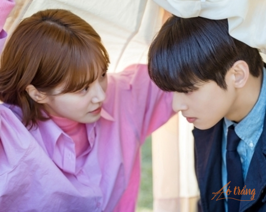 Park Gyu Young và Cha Eun Woo trong phim "Ngày đẹp trời để trở thành cún" Park Gyu Young và Cha Eun Woo trong phim "Ngày đẹp trời để trở thành cún"