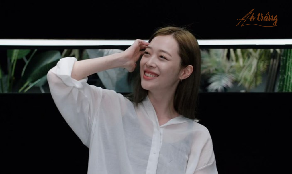 Sulli cũng khiến không ít người bất ngờ khi thừa nhận chuyện chán ghét chính mình vì vẻ ngoài xinh đẹp Sulli cũng khiến không ít người bất ngờ khi thừa nhận chuyện chán ghét chính mình vì vẻ ngoài xinh đẹp