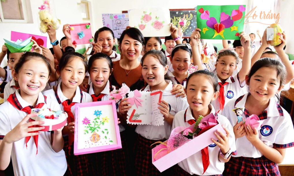 Hãy để ngày 20/11 thực sự là ngày ý nghĩa với thầy và trò. Hãy để ngày 20/11 thực sự là ngày ý nghĩa với thầy và trò.