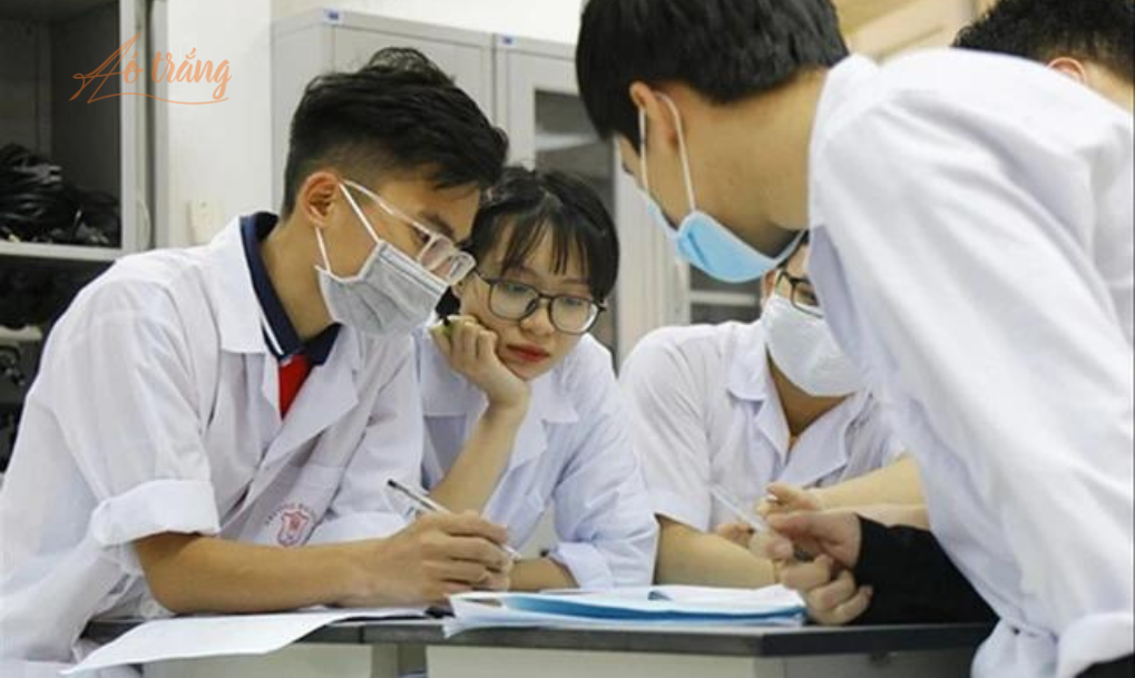 Đổi mới giáo dục y khoa, chuẩn bị kiểm tra năng lực cấp phép hành nghề cho bác sĩ Đổi mới giáo dục y khoa, chuẩn bị kiểm tra năng lực cấp phép hành nghề cho bác sĩ