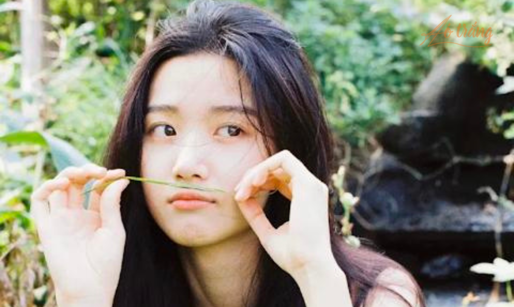 Lư Dục Hiểu sở hữu vẻ thanh thuần, trong sáng, được cư dân mạng ưu ái gọi là "nữ thần thanh xuân thế hệ mới" Lư Dục Hiểu sở hữu vẻ thanh thuần, trong sáng, được cư dân mạng ưu ái gọi là "nữ thần thanh xuân thế hệ mới"