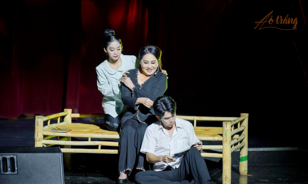 Công việc của Thanh Hằng khá thuận lợi sau khi về nước Công việc của Thanh Hằng khá thuận lợi sau khi về nước