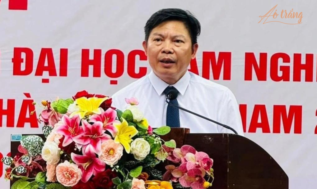 GS.TS Phạm Văn Điển - Hiệu trưởng Trường Đại học Lâm nghiệp hứa sẽ tăng thưởng Tết nhân ngày 20/11 GS.TS Phạm Văn Điển - Hiệu trưởng Trường Đại học Lâm nghiệp hứa sẽ tăng thưởng Tết nhân ngày 20/11