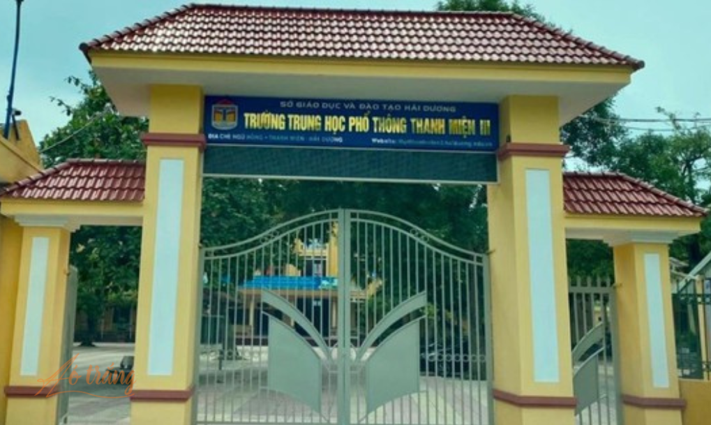 Sở Giáo dục và Đào tạo Hải Dương đã thành lập Hội đồng kỷ luật đối với Hiệu trưởng Trường THPT Thanh Miện III vì để xảy ra tình trạnh lạm thu đầu năm học. Sở Giáo dục và Đào tạo Hải Dương đã thành lập Hội đồng kỷ luật đối với Hiệu trưởng Trường THPT Thanh Miện III vì để xảy ra tình trạnh lạm thu đầu năm học.