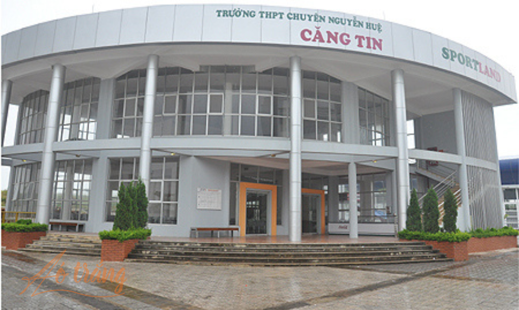 Căng tin siêu rộng của trường Căng tin siêu rộng của trường