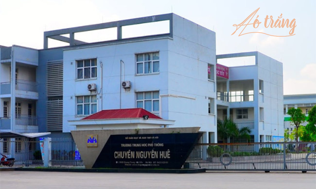 Trường THPT chuyên Nguyễn Huệ tọa lạc tại phường Quang Trung, Quận Hà Đông, Hà Nội. Trường THPT chuyên Nguyễn Huệ tọa lạc tại phường Quang Trung, Quận Hà Đông, Hà Nội.
