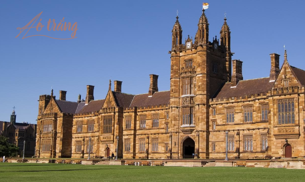 Nàng hậu sẽ du học 2 năm tại Đại học Sydney, Australia. Nàng hậu sẽ du học 2 năm tại Đại học Sydney, Australia.