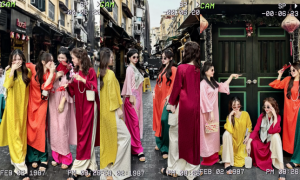 Trend chụp áo dài Tết đang thu hút đông đảo các bạn trẻ.
