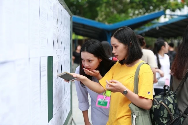 Thêm nhiều nơi thông báo lịch thi vào lớp 10 năm 2024, phụ huynh Hà Nội càng ăn Tết không ngon