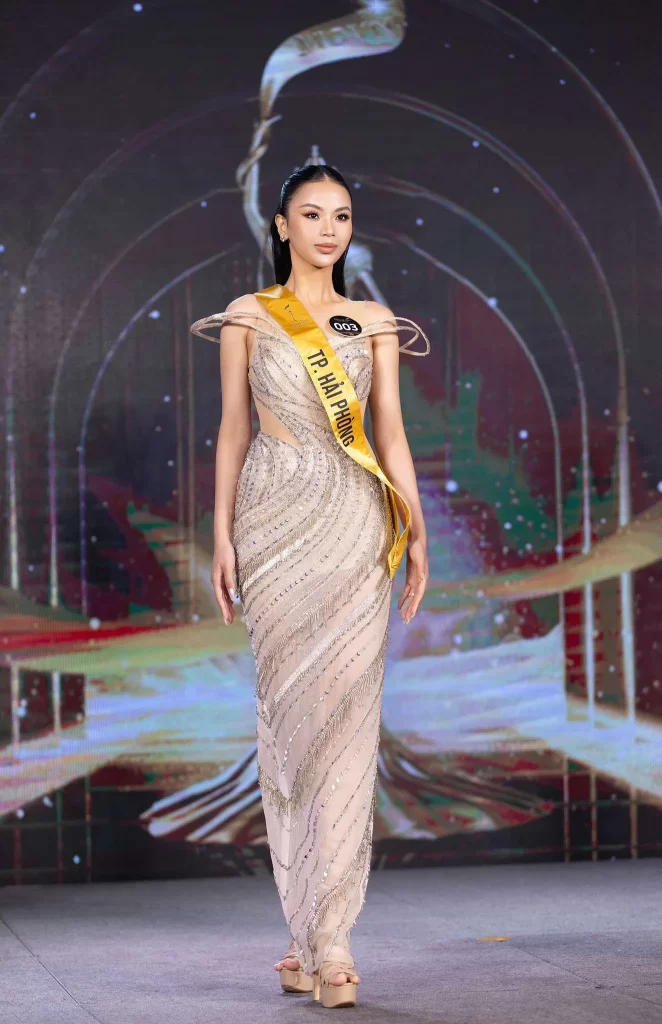 Cô gái từng chiến thắng ung thư nói lý do thi Miss Grand Vietnam