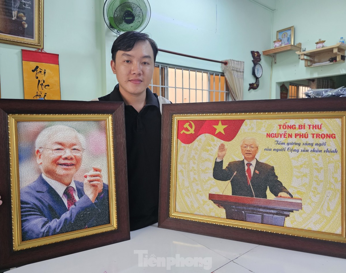 Thanh niên Cần Thơ vẽ tranh gạo tưởng nhớ Tổng Bí thư Nguyễn Phú Trọng