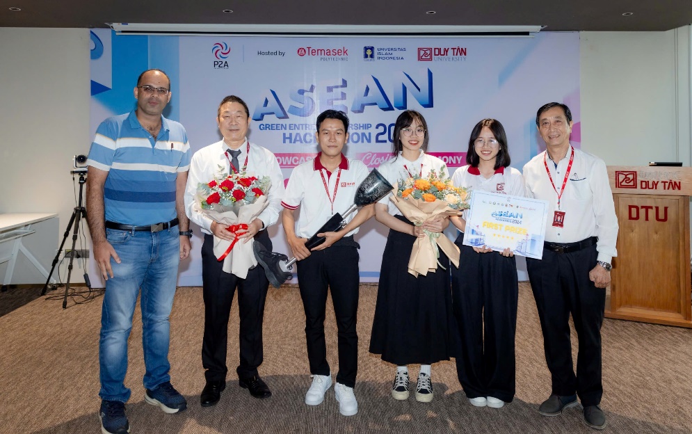 ĐH Duy Tân giành giải Nhất cuộc thi Khởi nghiệp ASEAN - Hackathon 2024 1