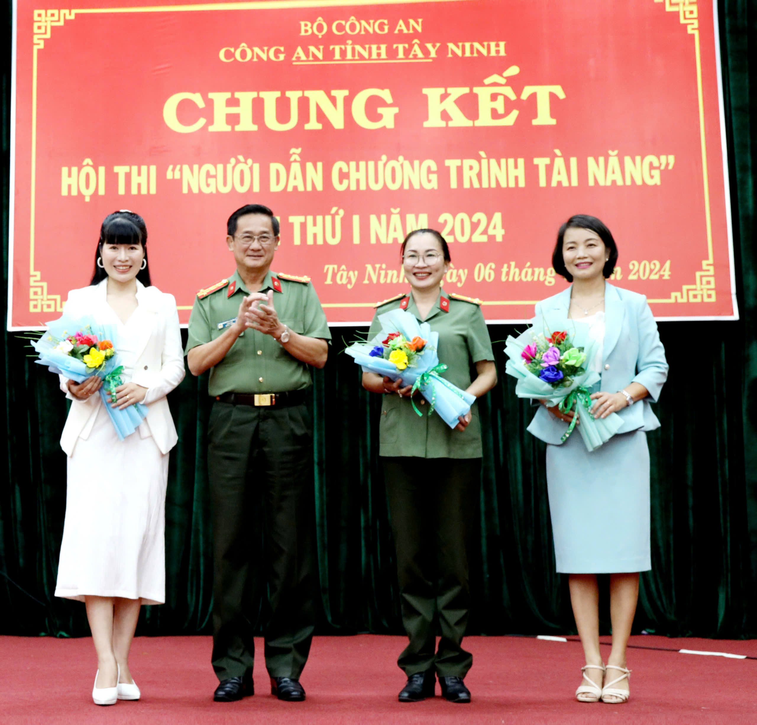 Diễn giả MC Thi Thảo đồng hành cùng "Người dẫn chương trình tài năng Công an tỉnh Tây Ninh"