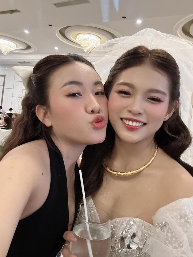 Con gái nuôi Phi Nhung, Tuyết Nhung, lên xe hoa