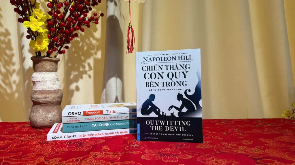 Cuốn "Chiến thắng con quỷ bên trong" của Napoleon Hill 