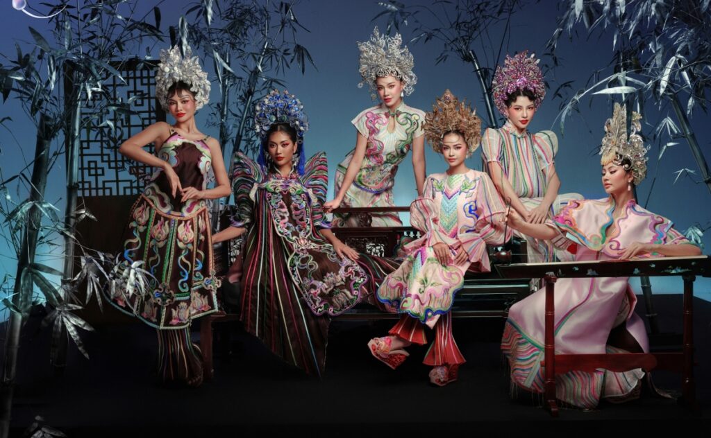 Từ trái qua gồm á hậu Karnruethai Tassabut, Miss Cosmo - Ketut Permata Juliastrid, Kim Duyên, Ngọc Châu, Hoàng Nhung, Xuân Hạnh trong bộ ảnh đón năm mới Ất Tỵ.