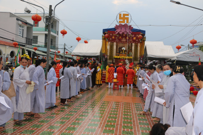 Lễ Cầu siêu tại Lễ hội Làm Chay