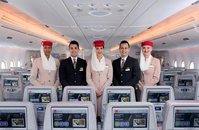 Tiếp viên hàng không Emirates