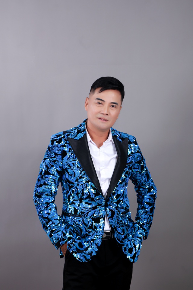 Chế Thanh được khán giả yêu mến sau những album "Mưa bụi"