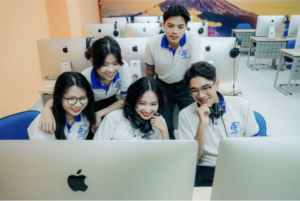 Sinh viên Trường Đại học Công nghệ thông tin.