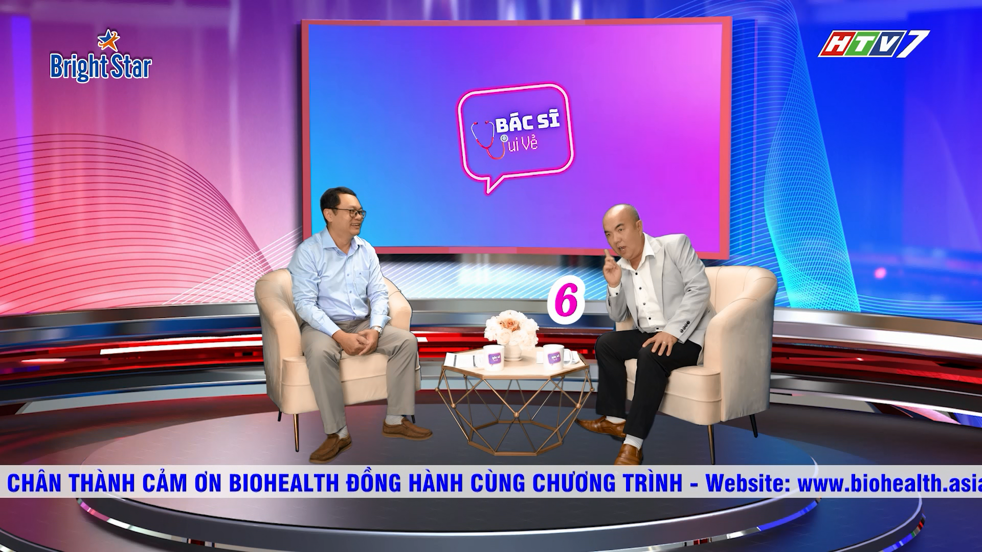 Bác sĩ vui vẻ -BS CKII- Đặng Quang Tuấn (Phó Khoa Nam Học Bệnh viện Bình Dân TPHCM) và MC Quốc Thuận