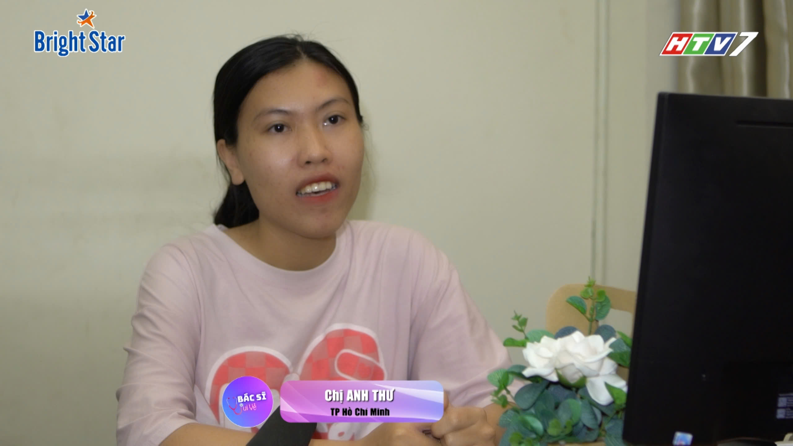 Bác sĩ vui vẻ Phan Sử nói về phẫu thuật thẩm mỹ không dùng chỉ khâu da Bác sĩ vui vẻ Phan Sử nói về phẫu thuật thẩm mỹ không dùng chỉ khâu da